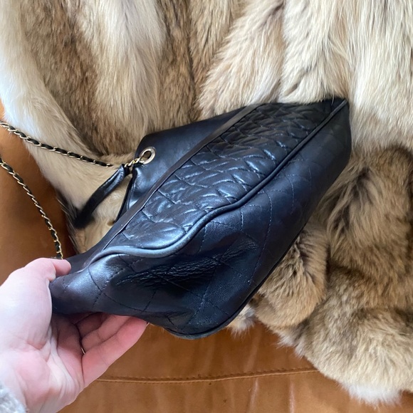 Black genuine lambskin leather medium size quilted with chain shopping tote - Picture 6 of 16